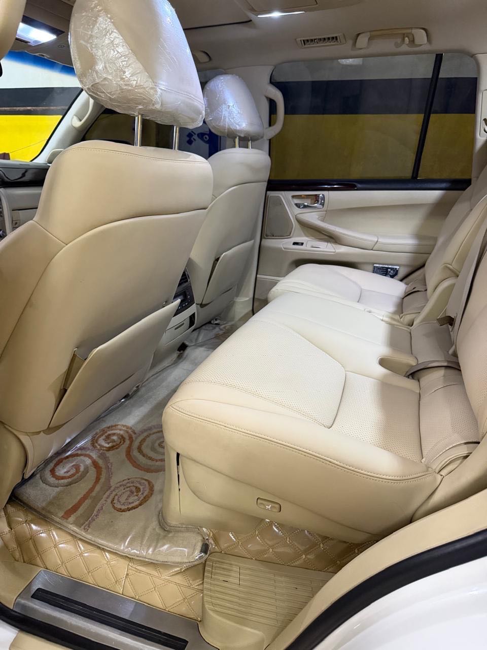 Car Image 2009 LEXUS LX 570 Luxury