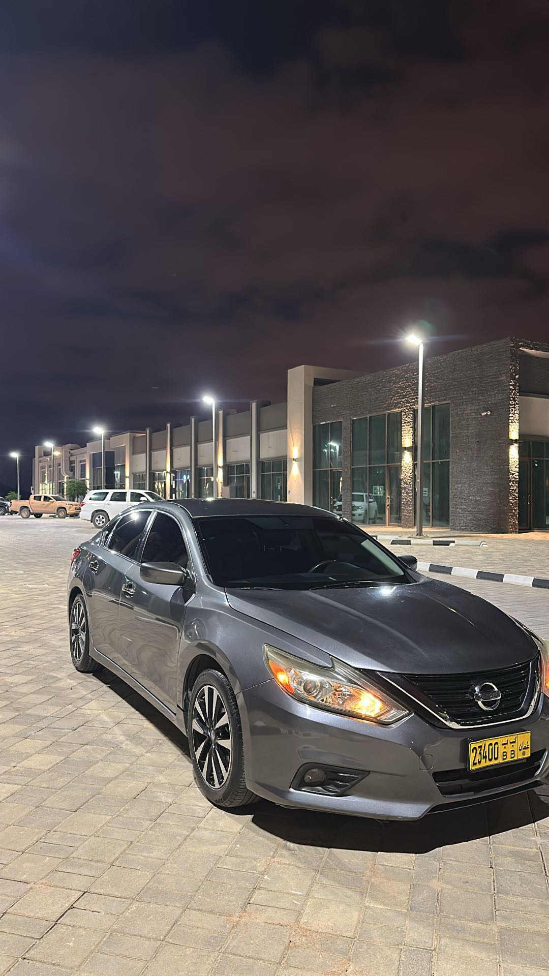 Car Image 2017 NISSAN ALTIMA SV