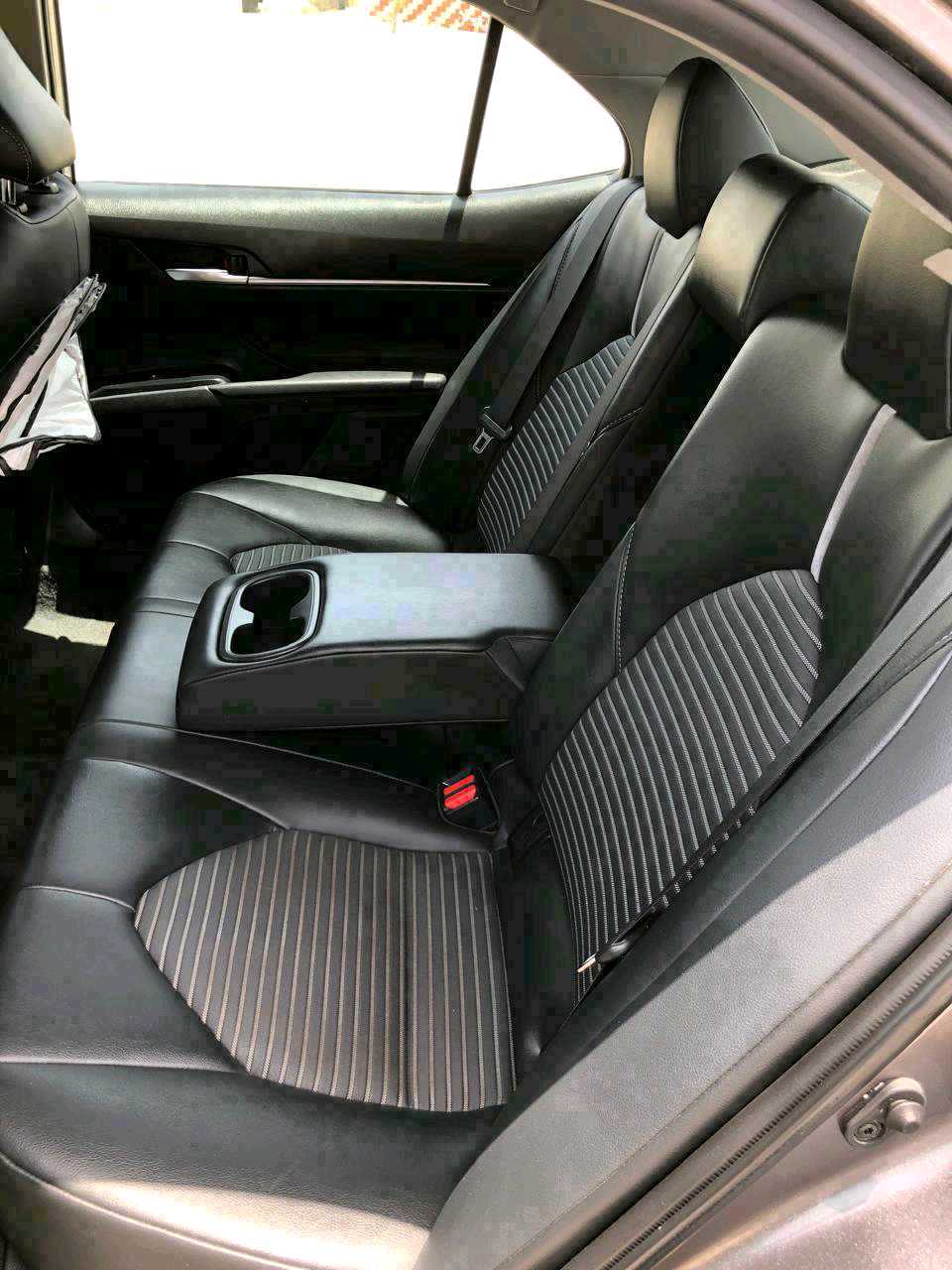 Car Image 2020 TOYOTA CAMRY SE