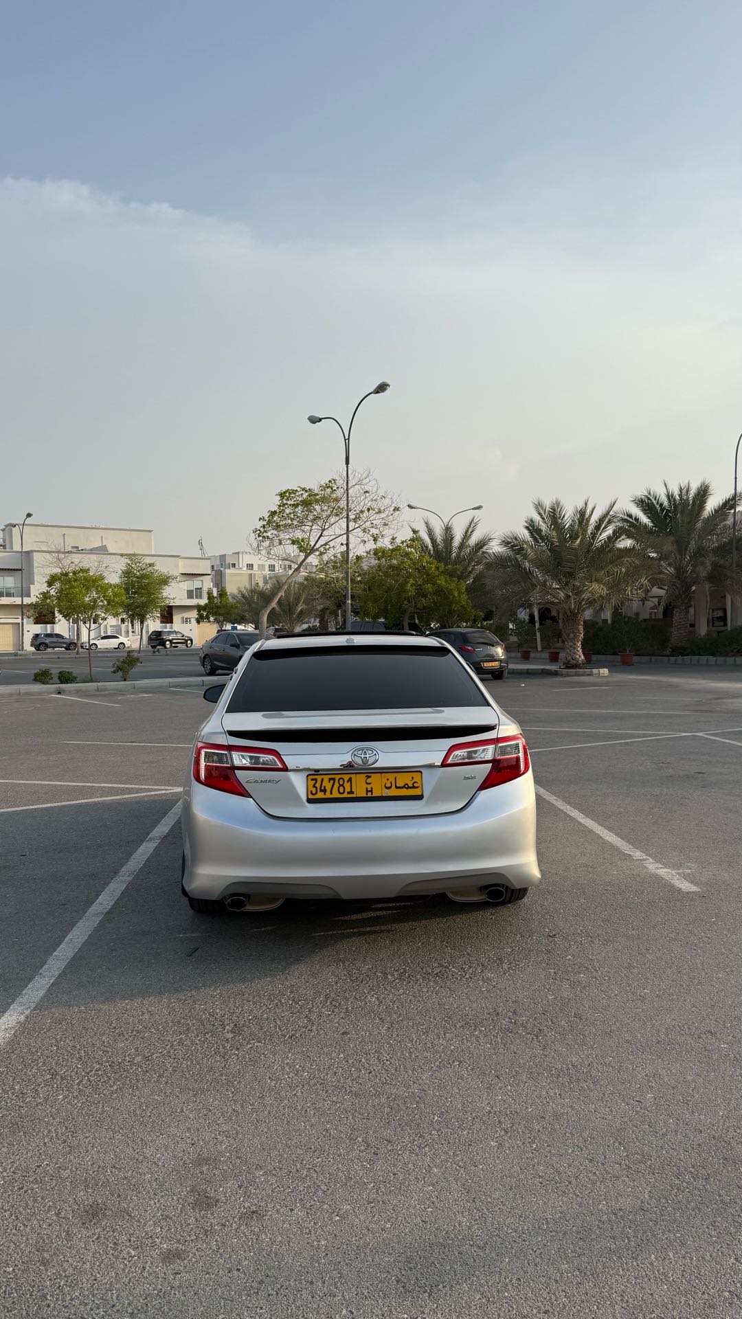 Car Image 2014 TOYOTA CAMRY SE