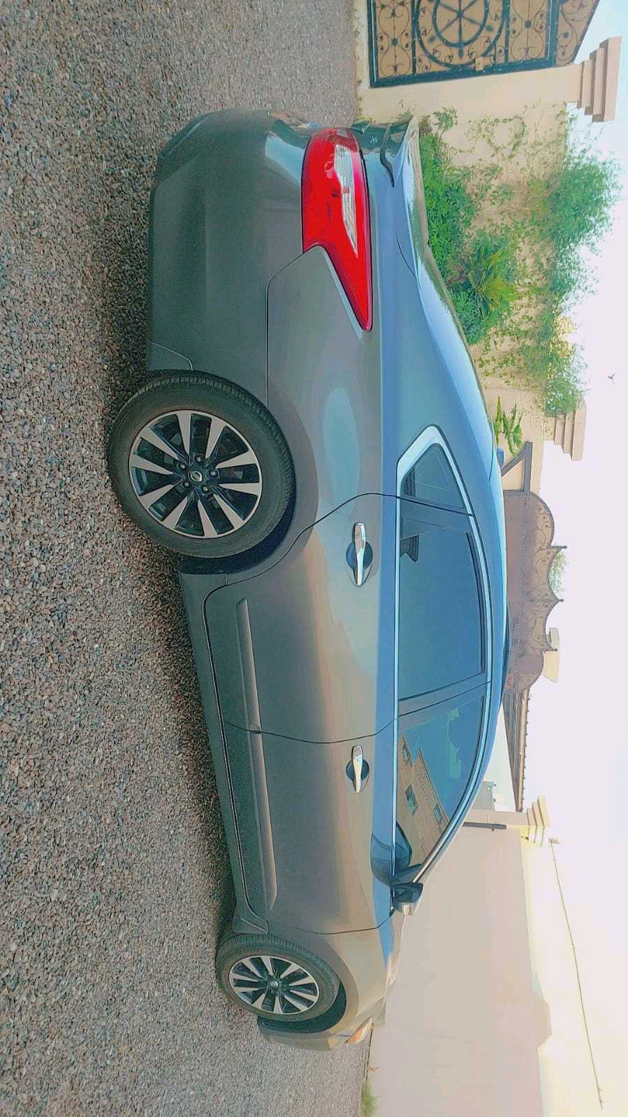 Car Image 2017 NISSAN ALTIMA SL