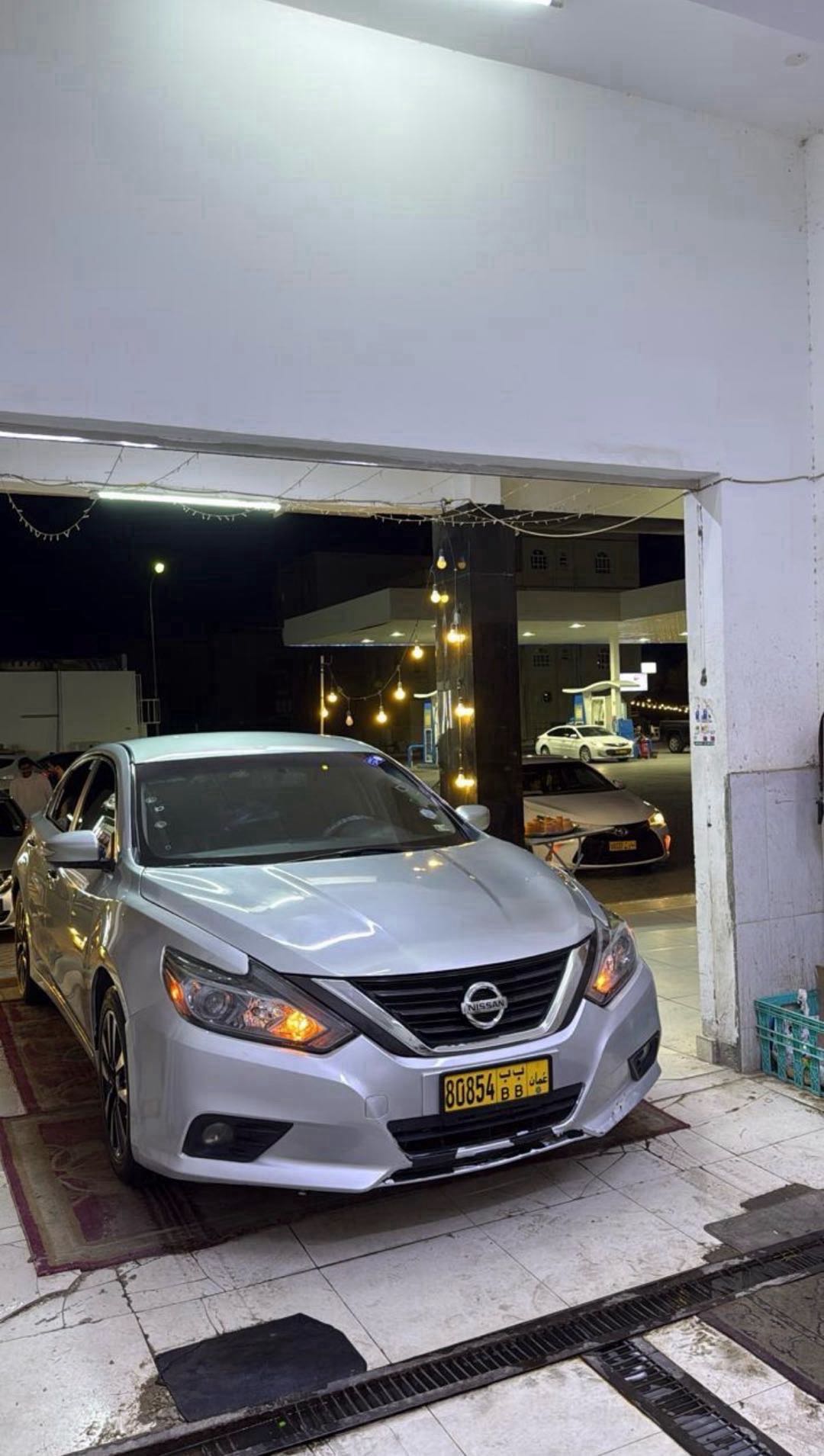 Car Image 2018 NISSAN ALTIMA SL
