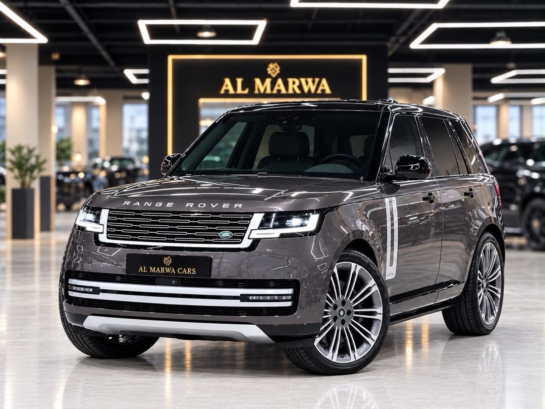 Car Image 2023 LAND ROVER VOGUE SE