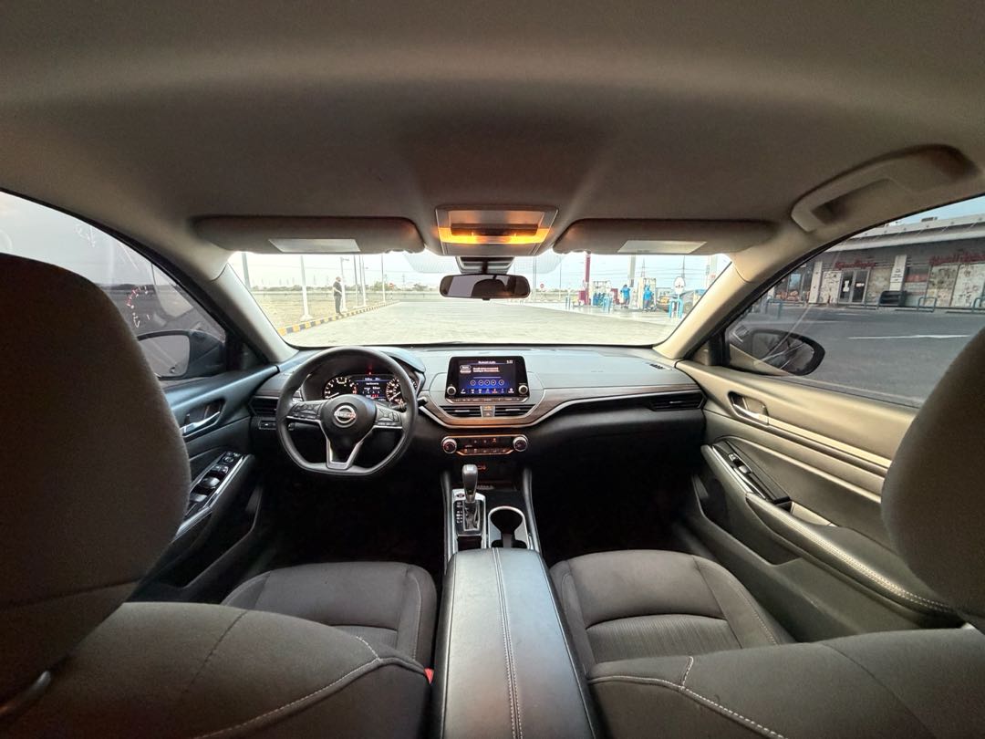 Car Image 2023 NISSAN ALTIMA SV