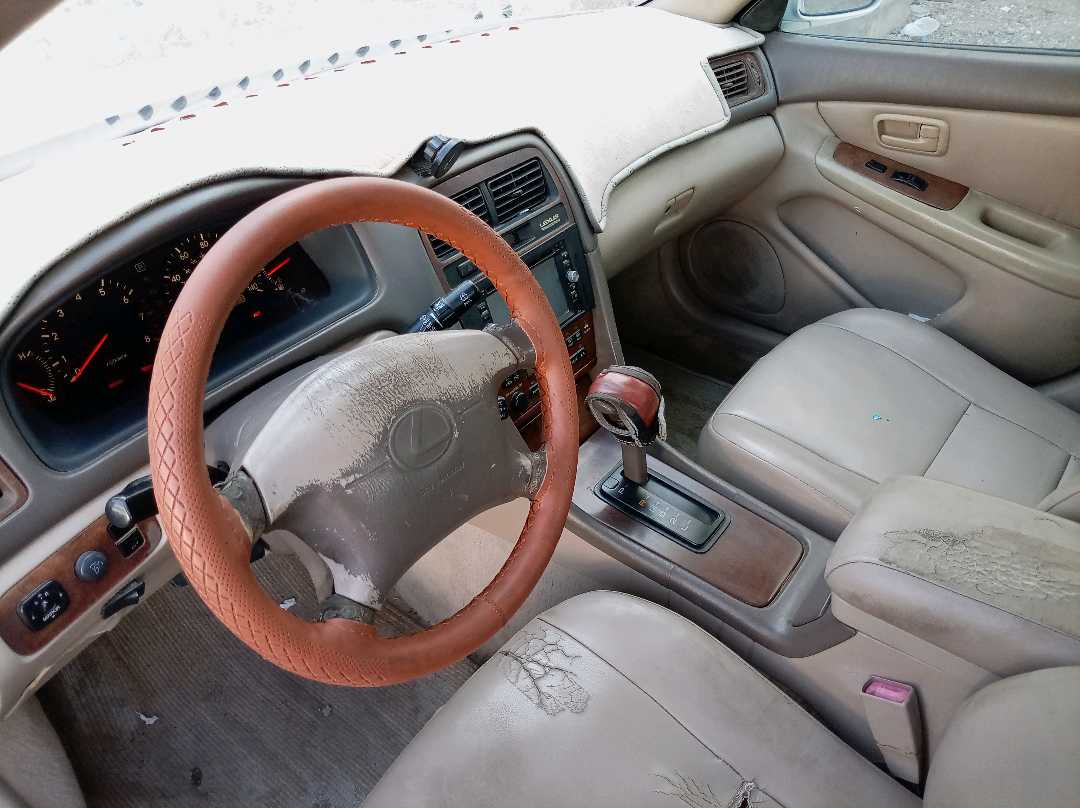 Car Image 2001 LEXUS ES 300
