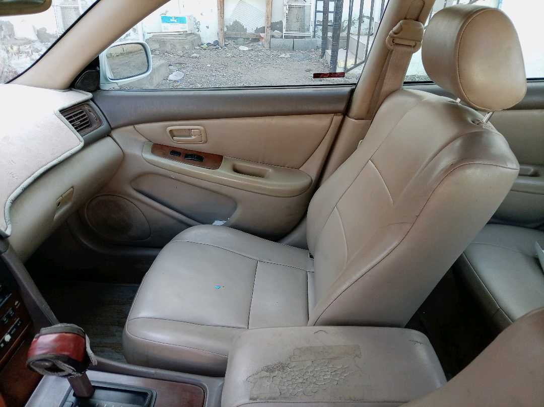 Car Image 2001 LEXUS ES 300