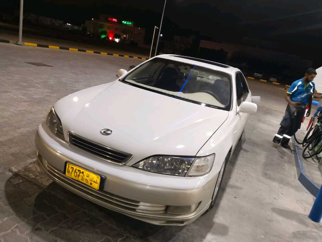 Car Image 2001 LEXUS ES 300