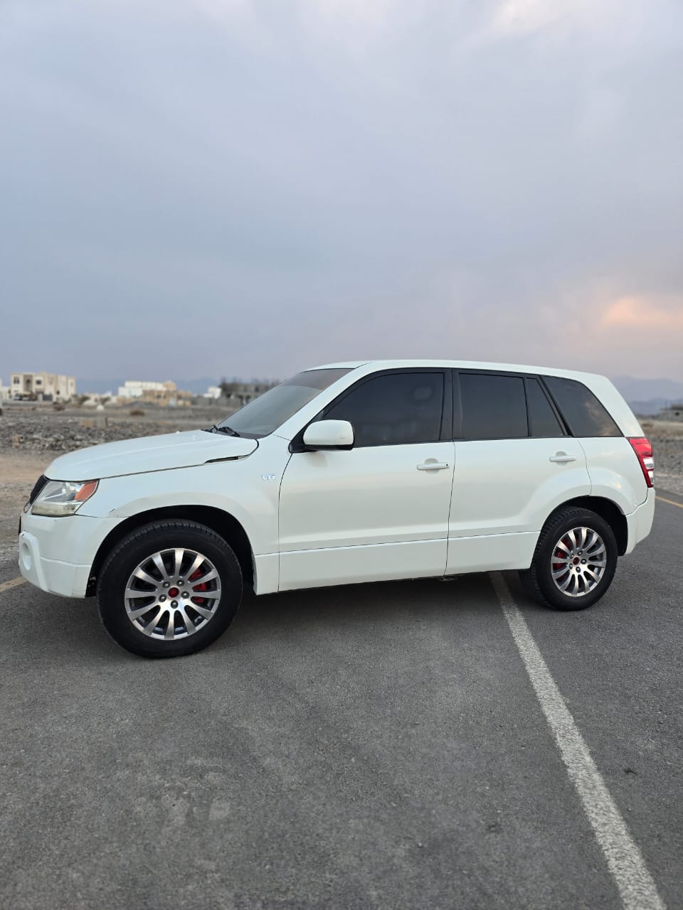 Car Image 2008 SUZUKI VITARA Base