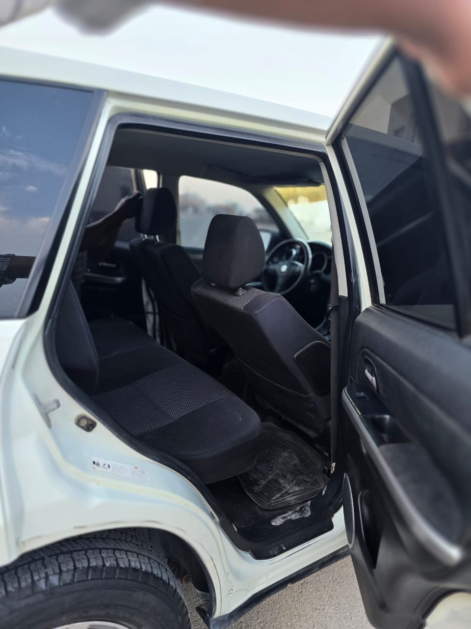 Car Image 2008 SUZUKI VITARA Base