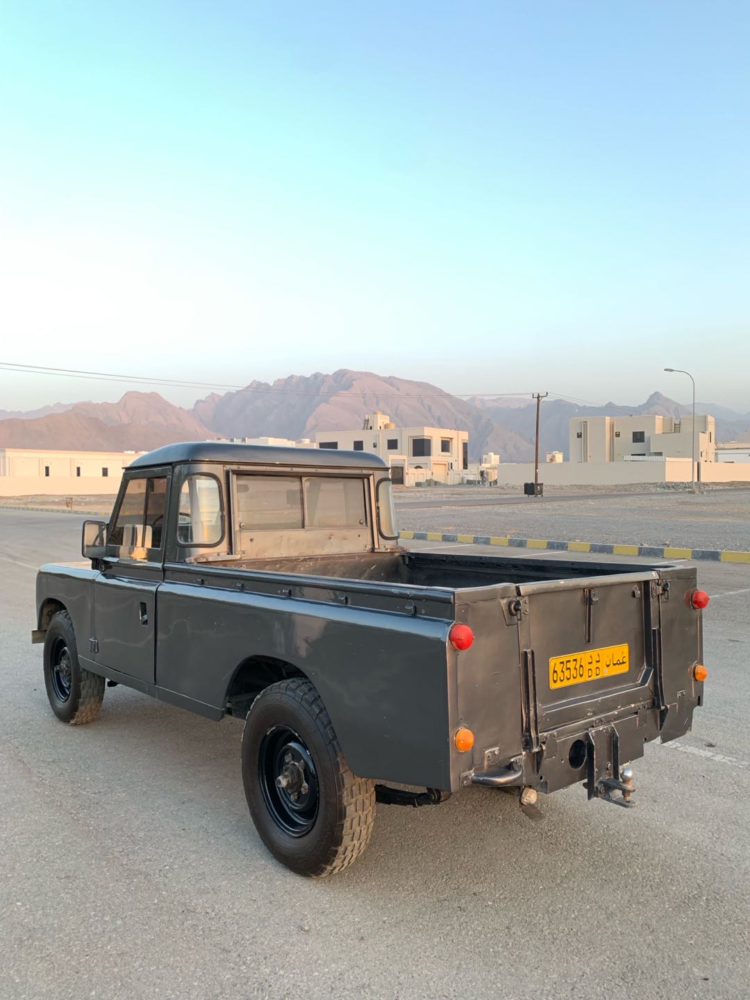 Car Image 1984 LAND ROVER SAFARI 