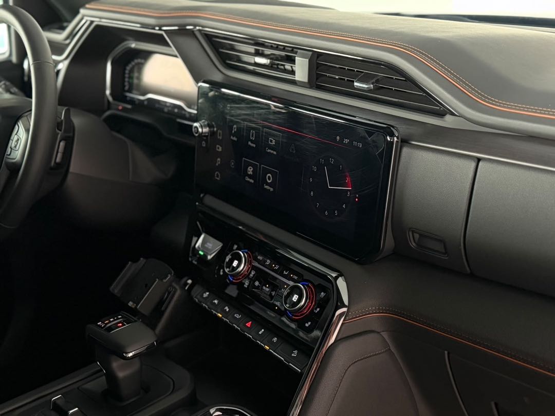 Car Image 2025 GMC SIERRA DENALI ULTIMATE