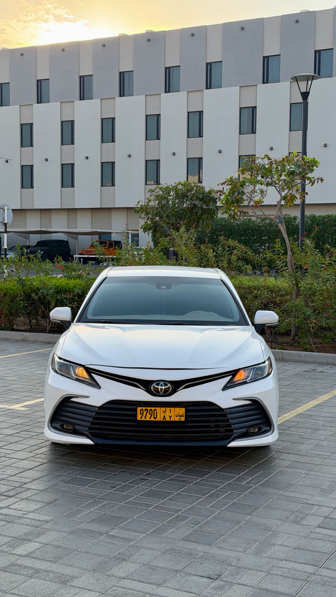 Car Image 2021 TOYOTA CAMRY LE