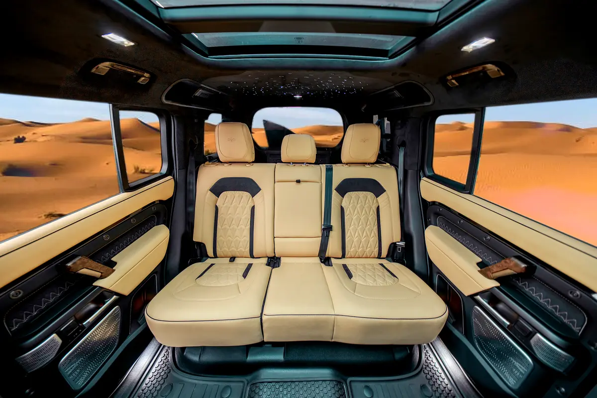 Car Image 2025 LAND ROVER DEFENDER 110 X