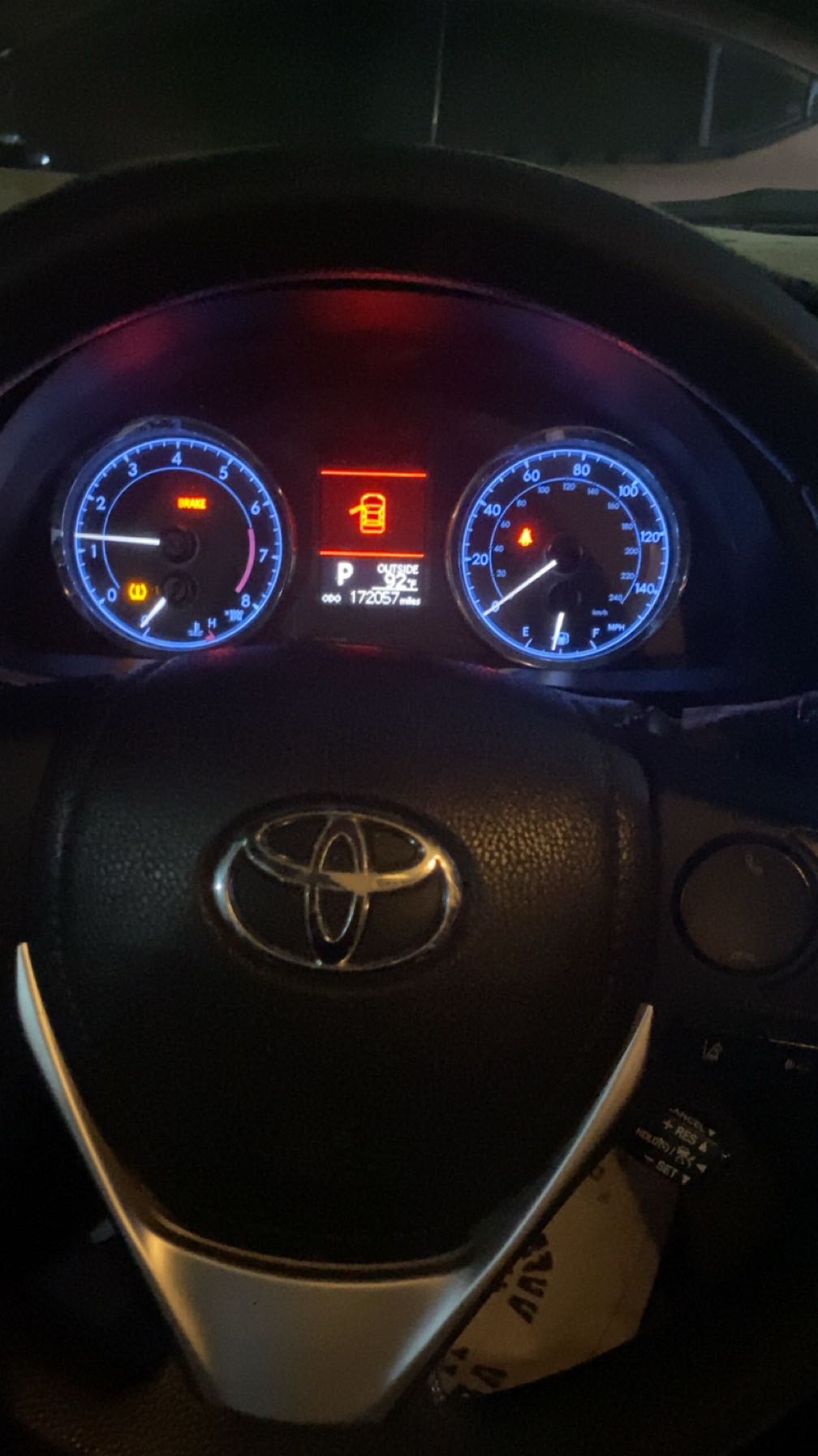 Car Image 2017 TOYOTA COROLLA XSE