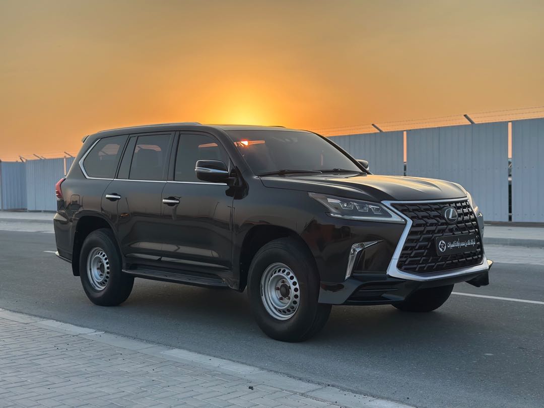 Car Image 2017 LEXUS LX 570