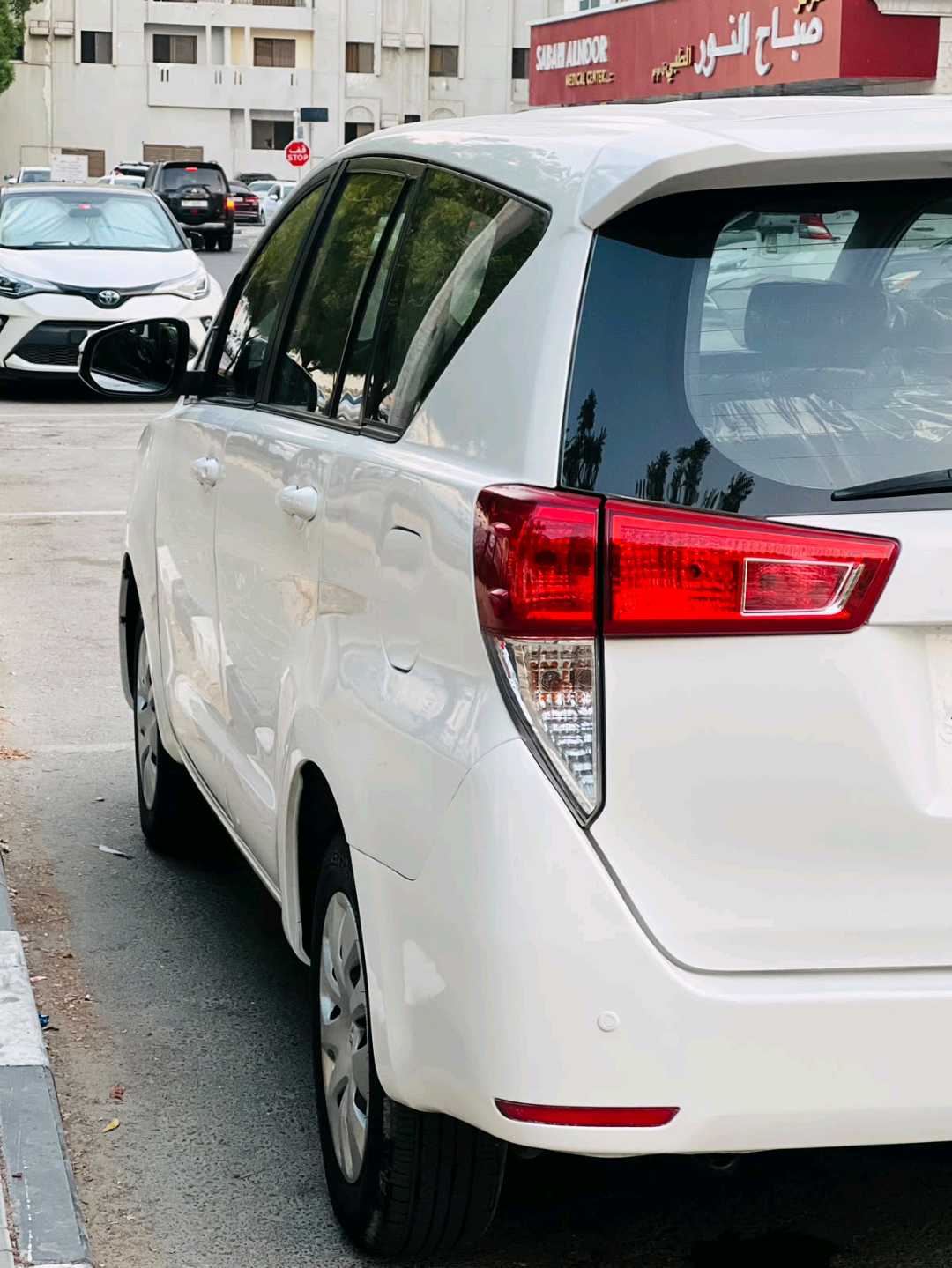 Car Image 2017 TOYOTA INNOVA SE
