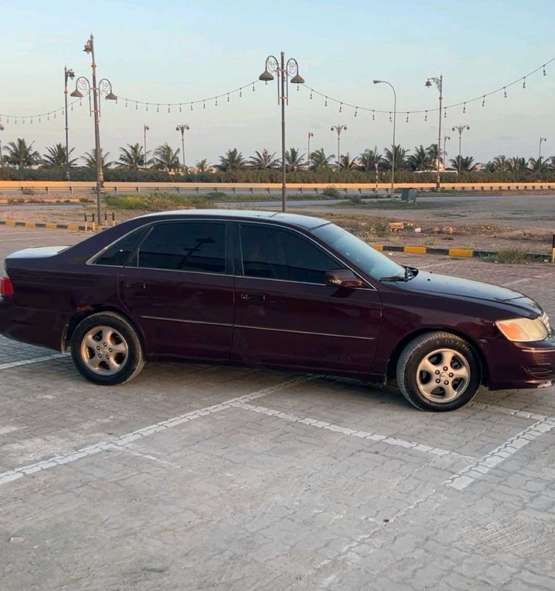 Car Image 2003 TOYOTA AVALON XL