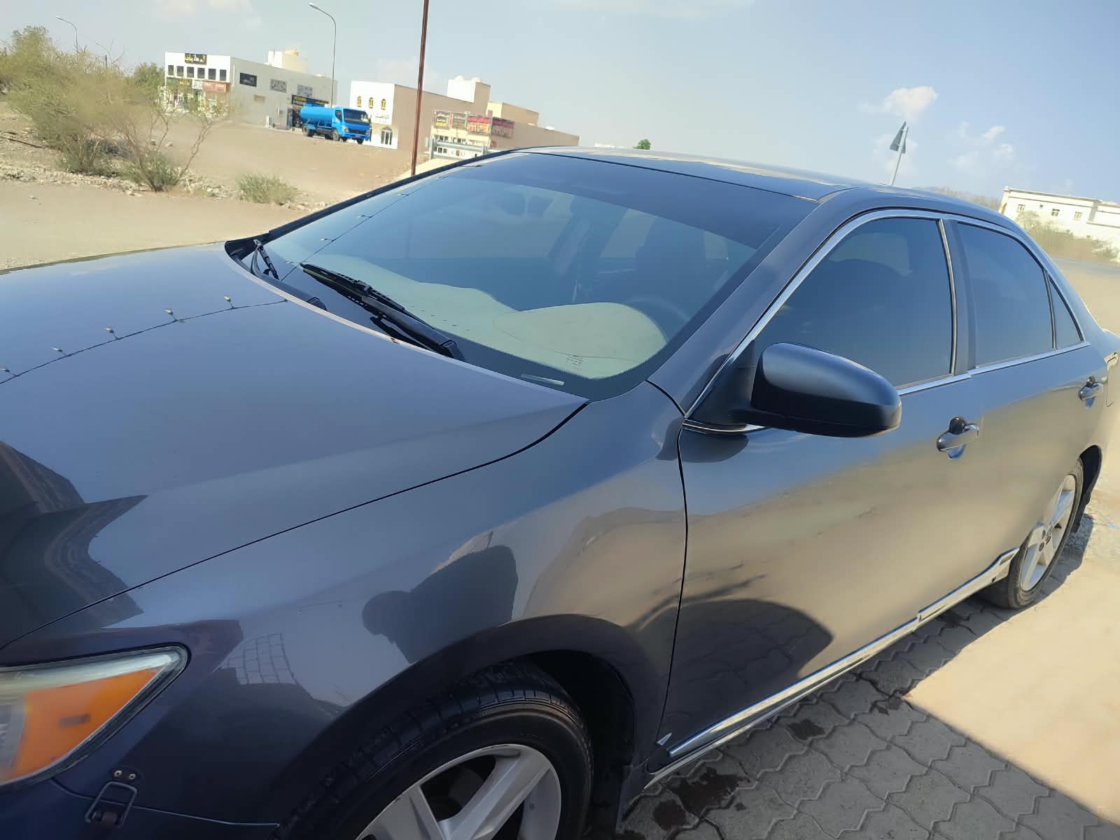 Car Image 2014 TOYOTA CAMRY LE