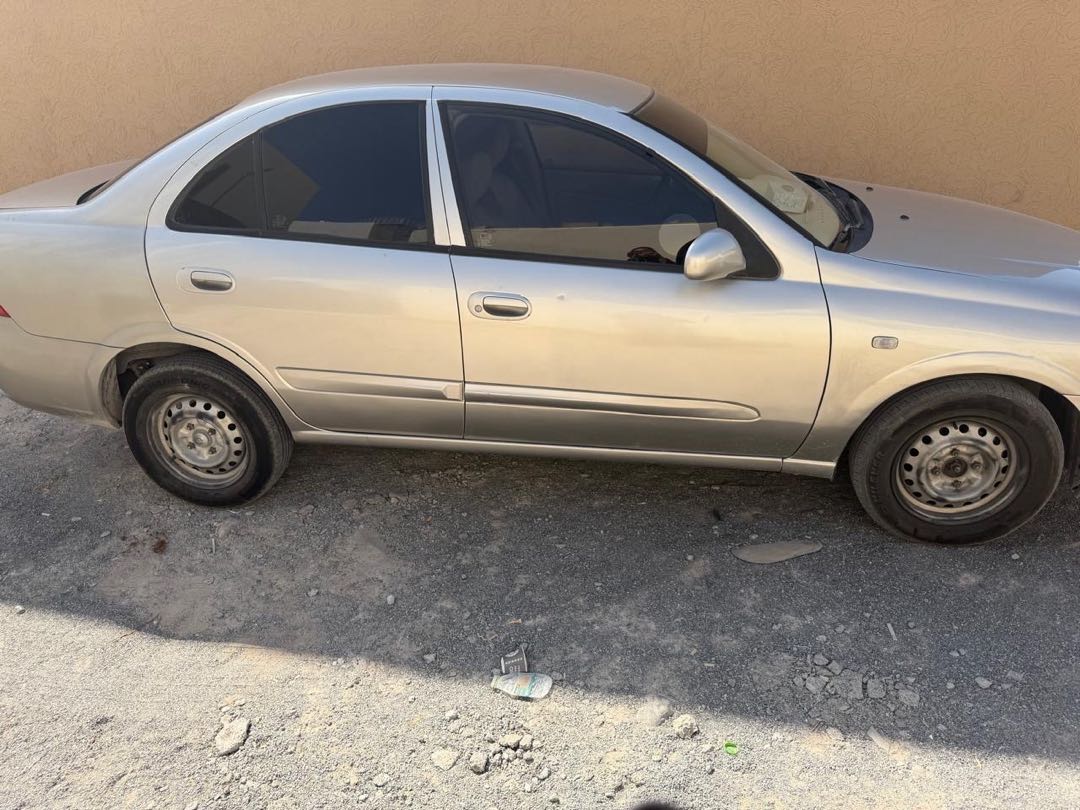 Car Image 2012 NISSAN SUNNY 