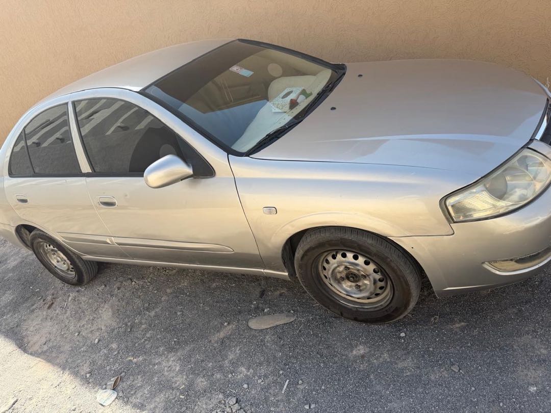 Car Image 2012 NISSAN SUNNY 