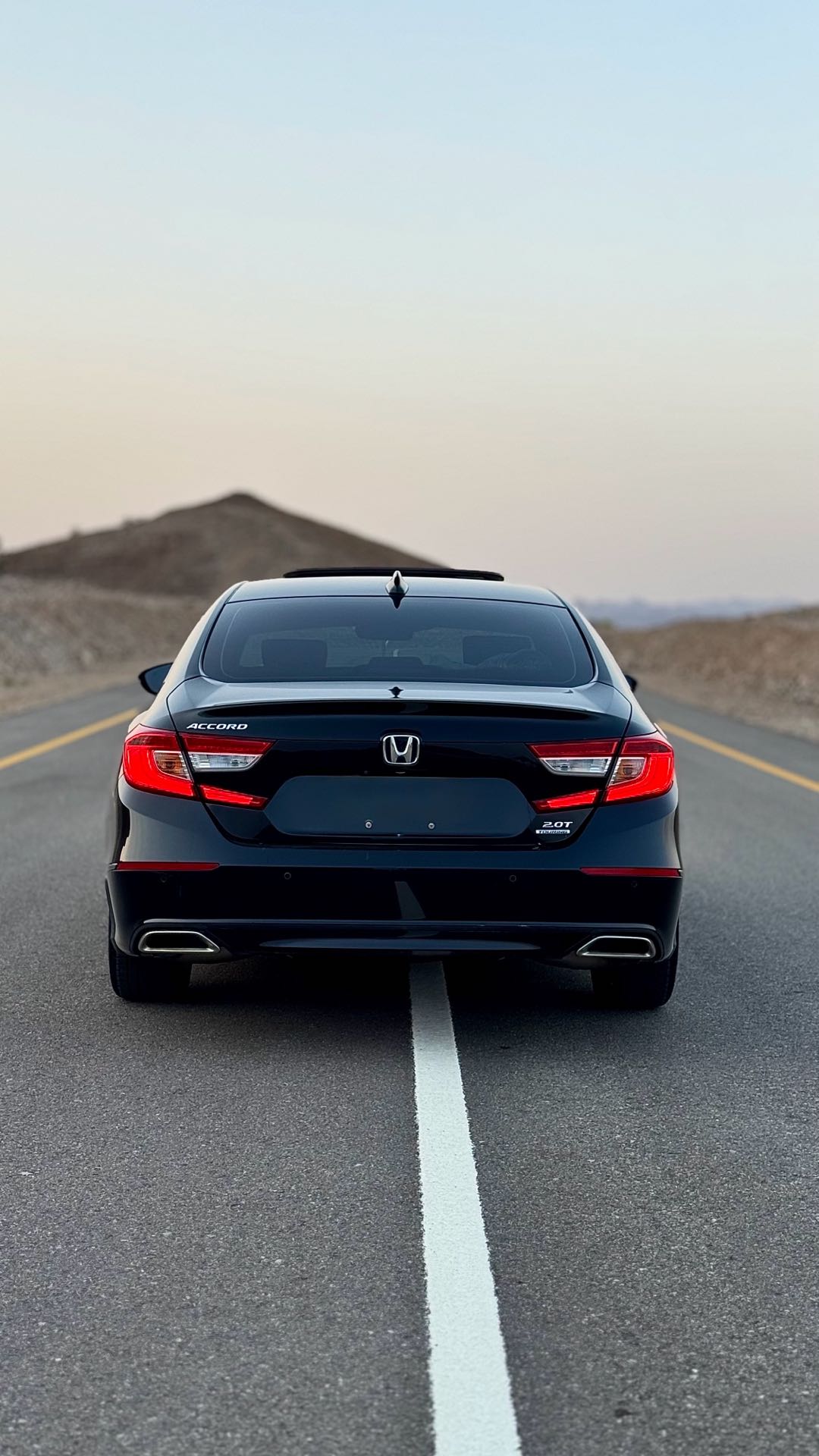 Car Image 2019 HONDA ACCORD TOURING