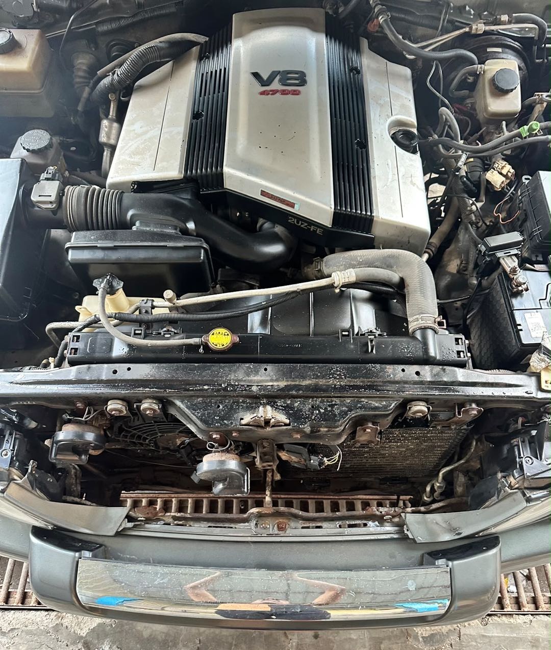 Car Image 2002 LEXUS LX 470