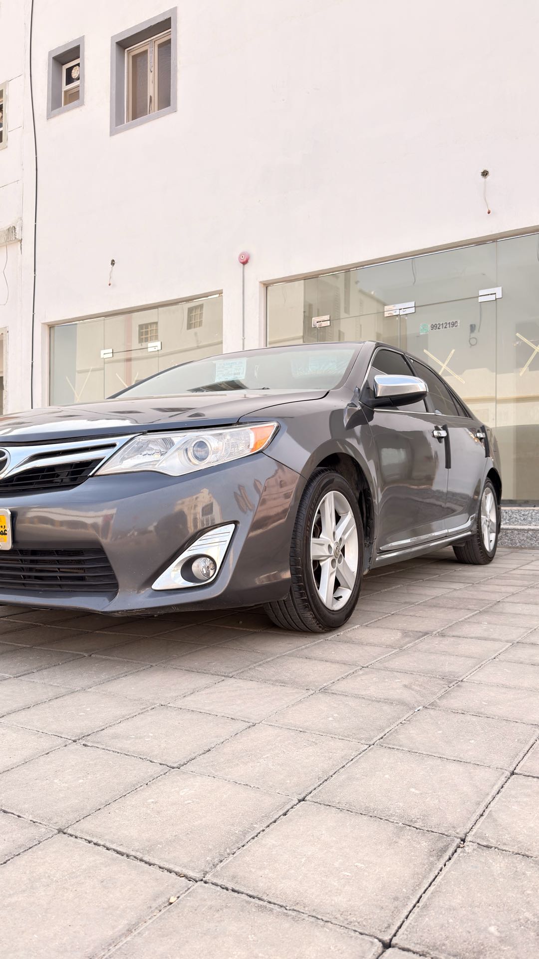Car Image 2012 TOYOTA CAMRY LE