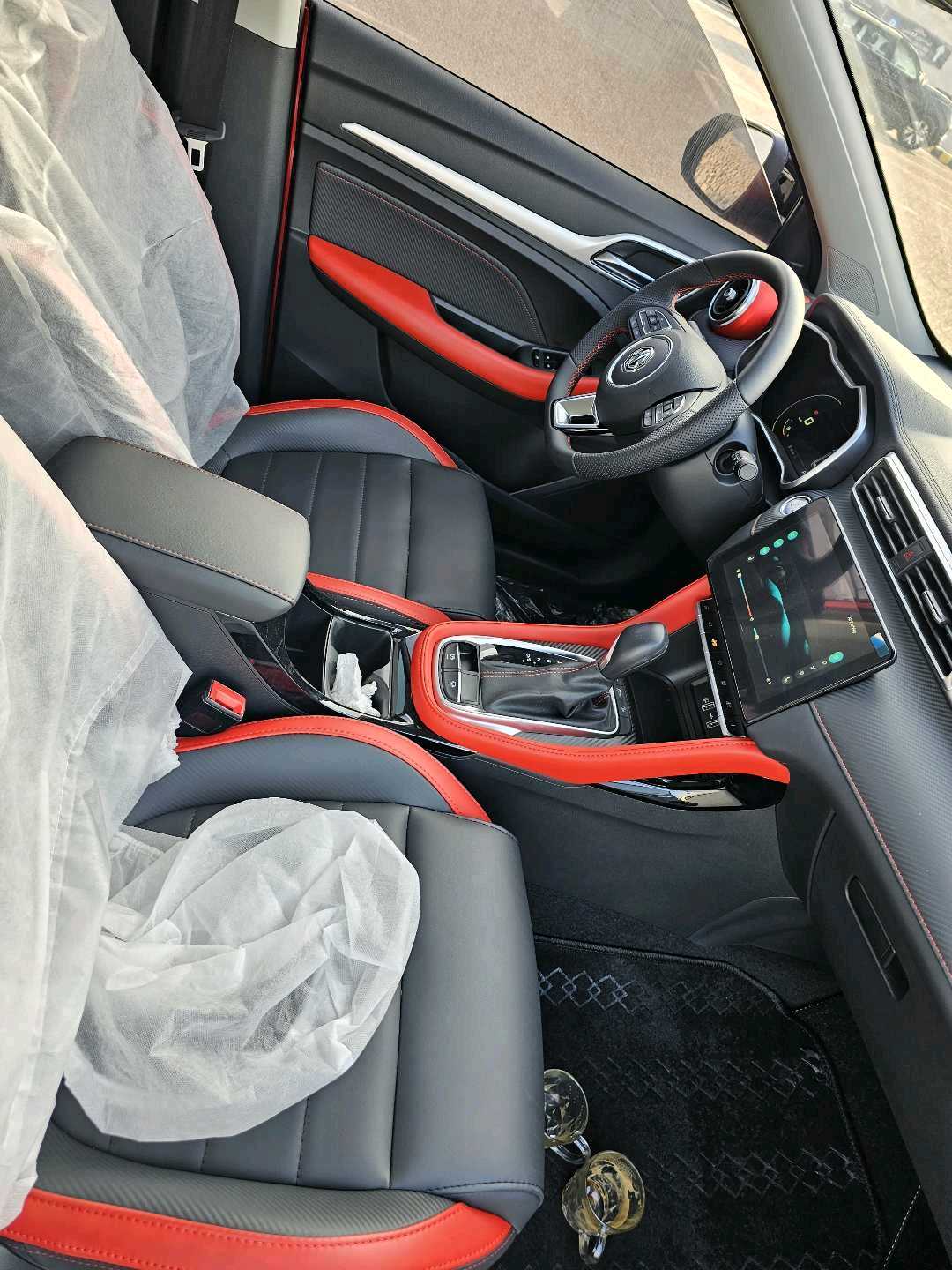 MG ZS 2025