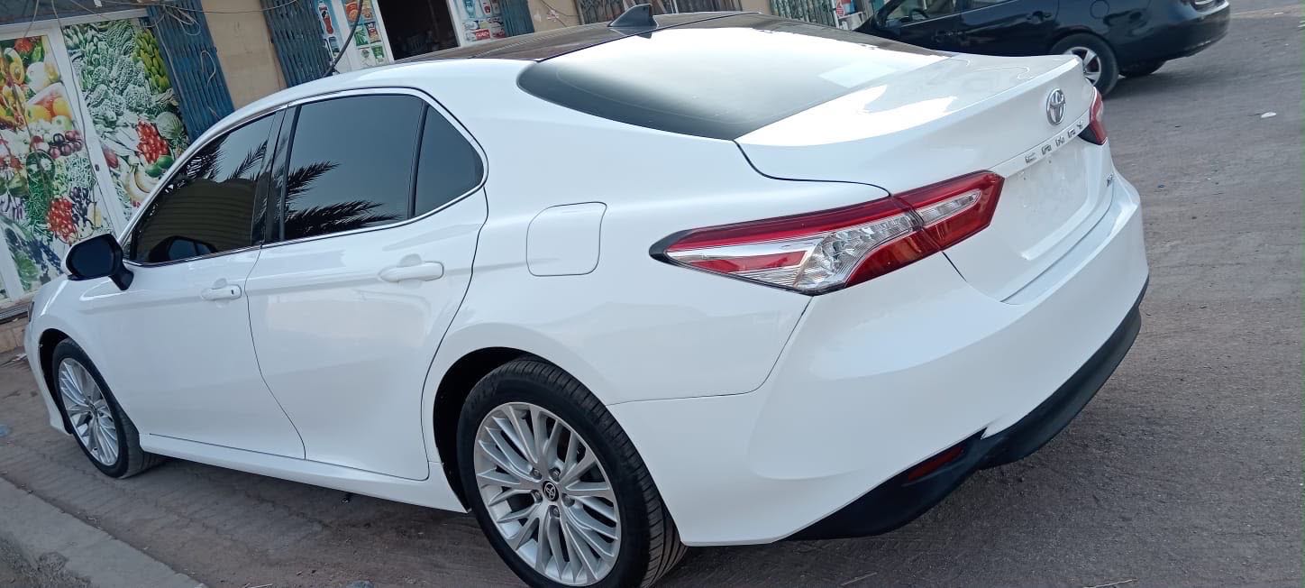 Car Image 2020 TOYOTA CAMRY XLE