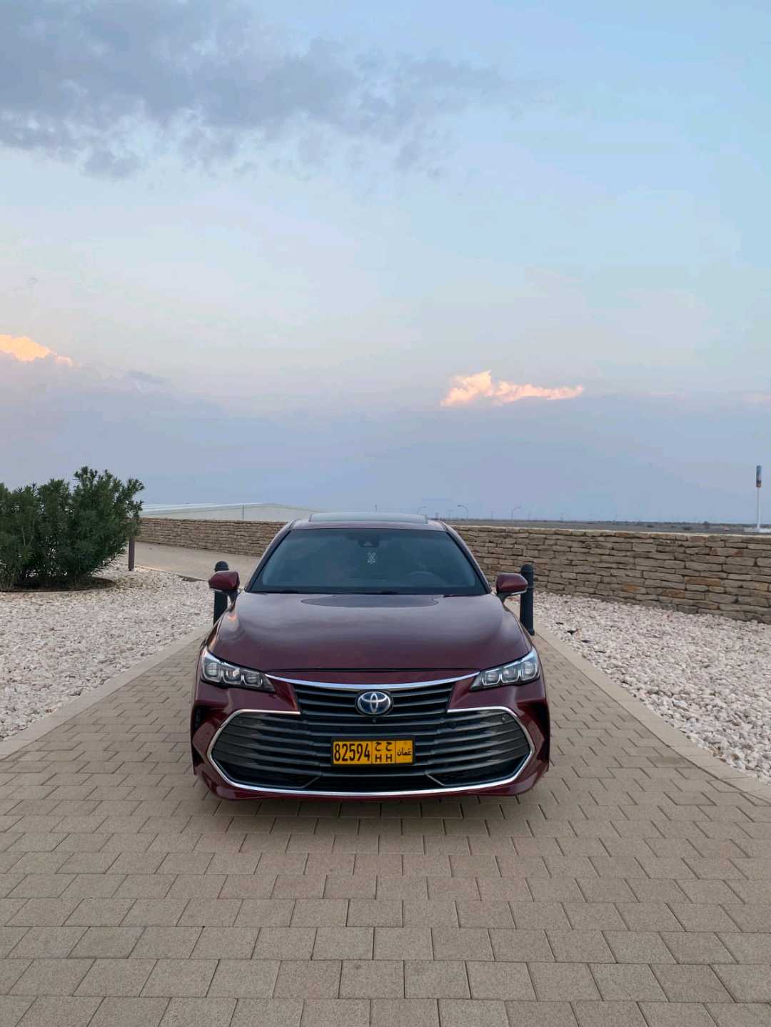 Car Image 2019 TOYOTA AVALON LIMITED