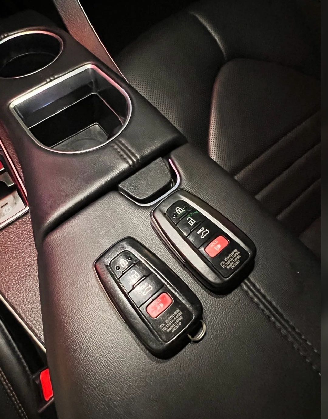 Car Image 2019 TOYOTA AVALON TOURING