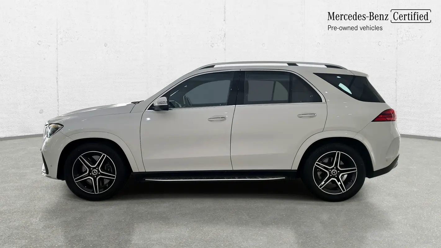 Car Image 2025 MERCEDES GLE CLASS GLE 450 4MATIC