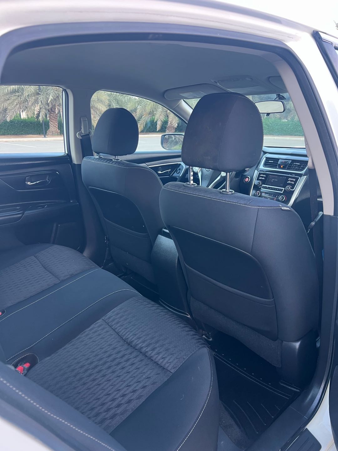 Car Image 2018 NISSAN ALTIMA SV