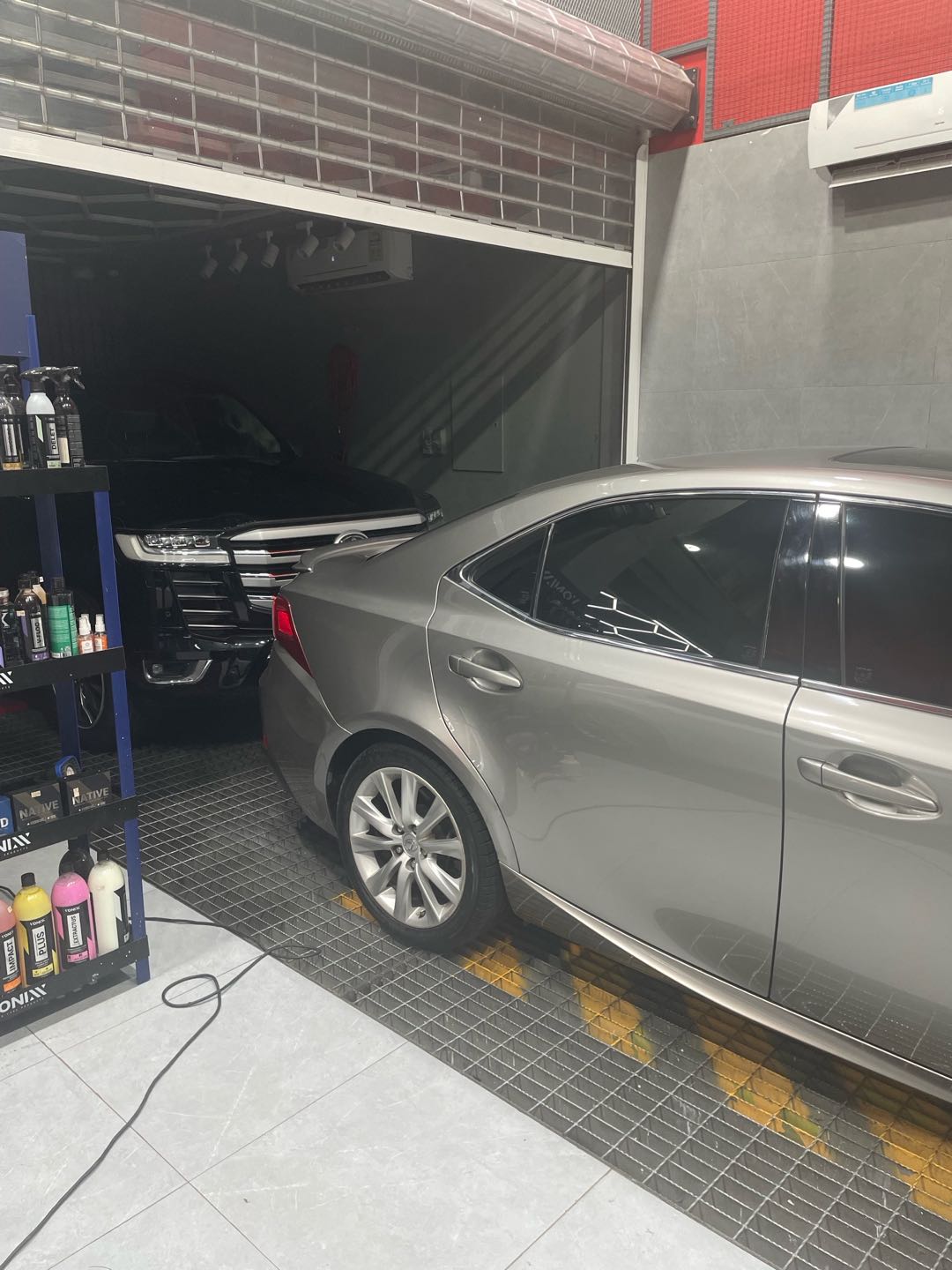 Car Image 2015 LEXUS IS 
