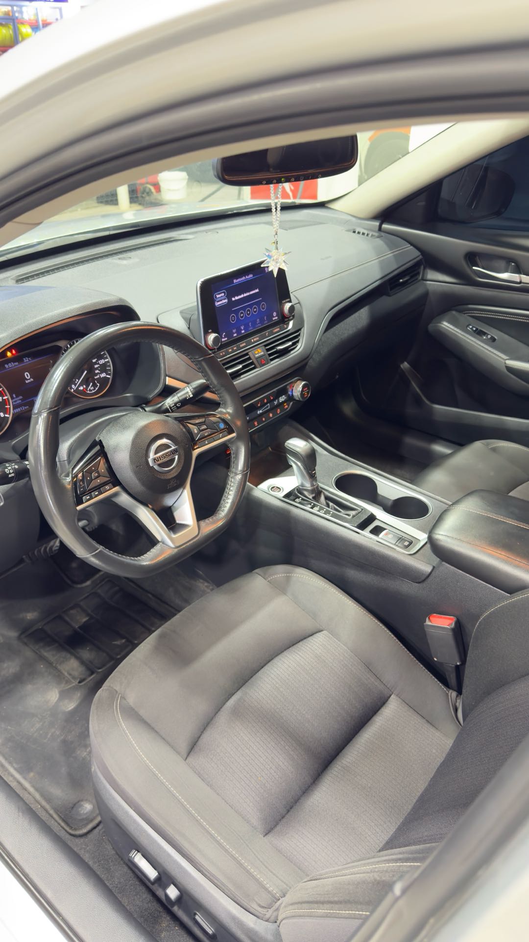Car Image 2019 NISSAN ALTIMA SV