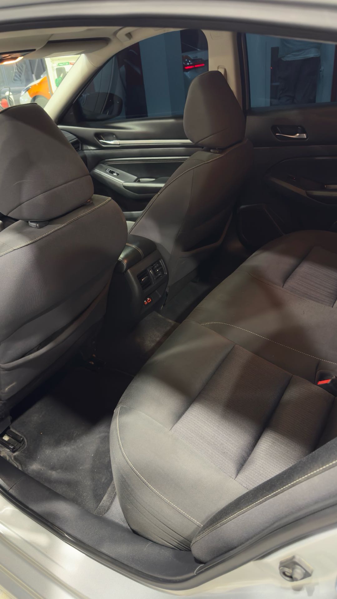Car Image 2019 NISSAN ALTIMA SV