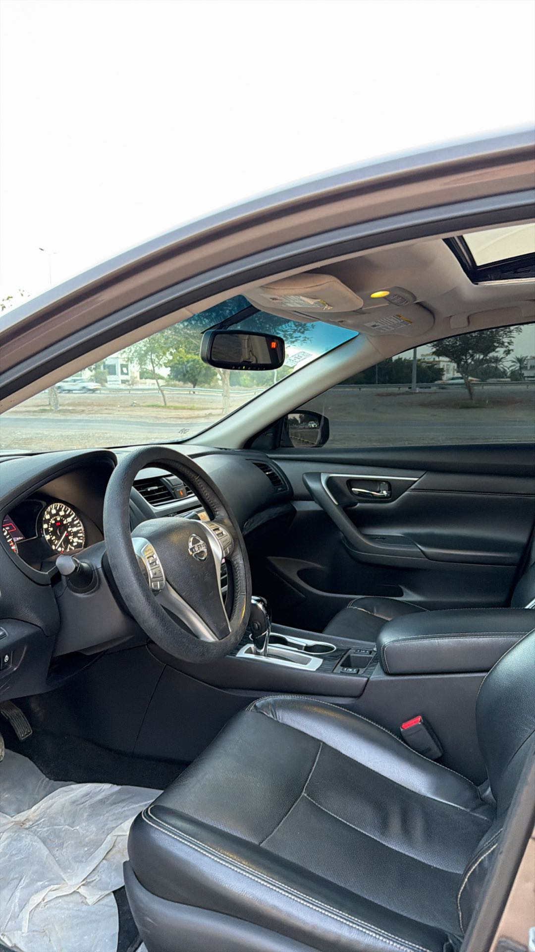 Car Image 2017 NISSAN ALTIMA SL