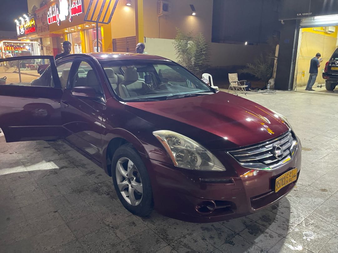 Car Image 2012 NISSAN ALTIMA S