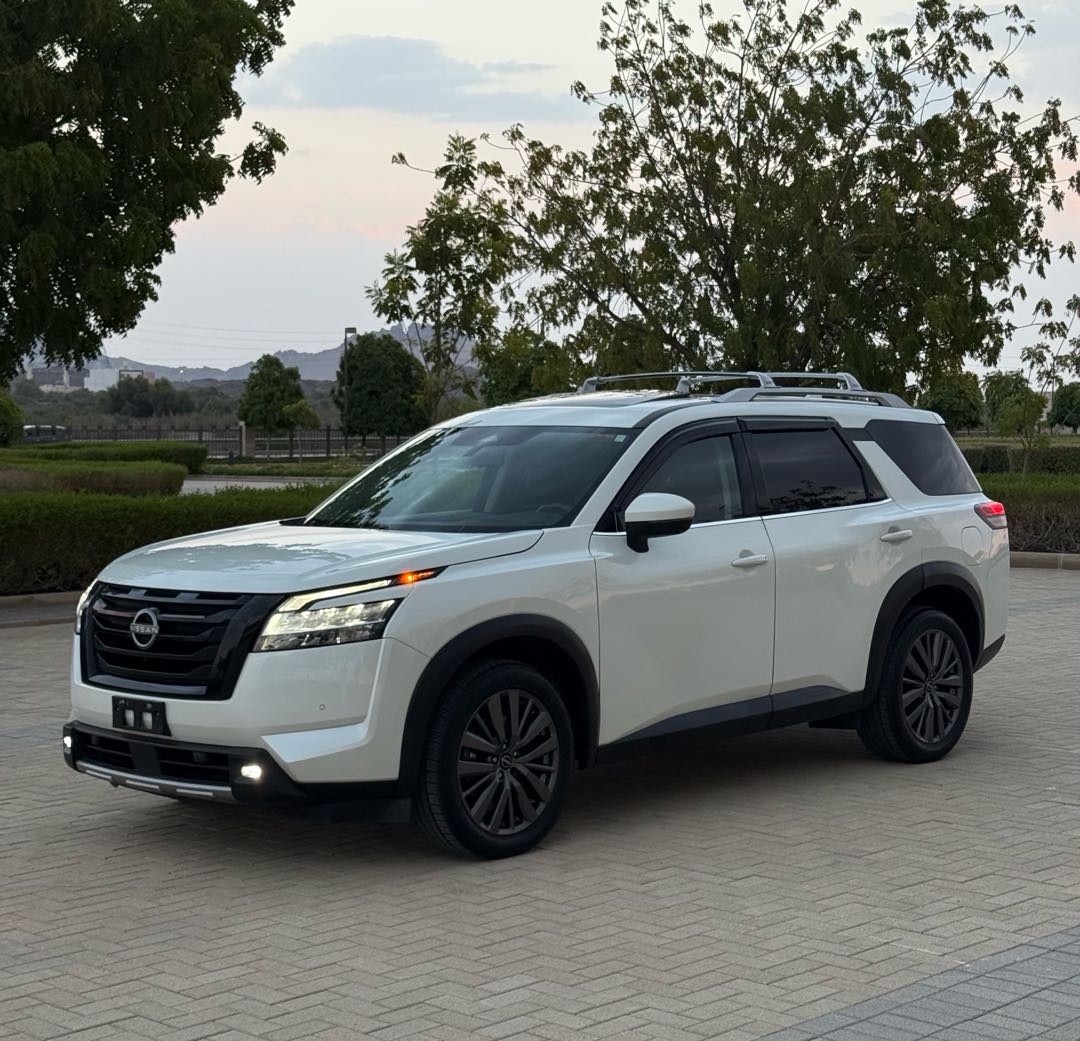 نيسان باثفيندر SL 2023