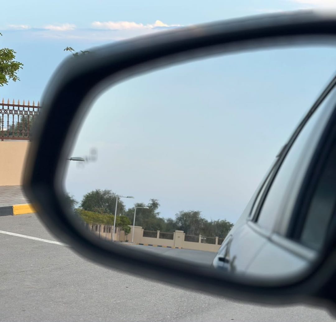 Car Image 2019 TOYOTA RAV4 XLE