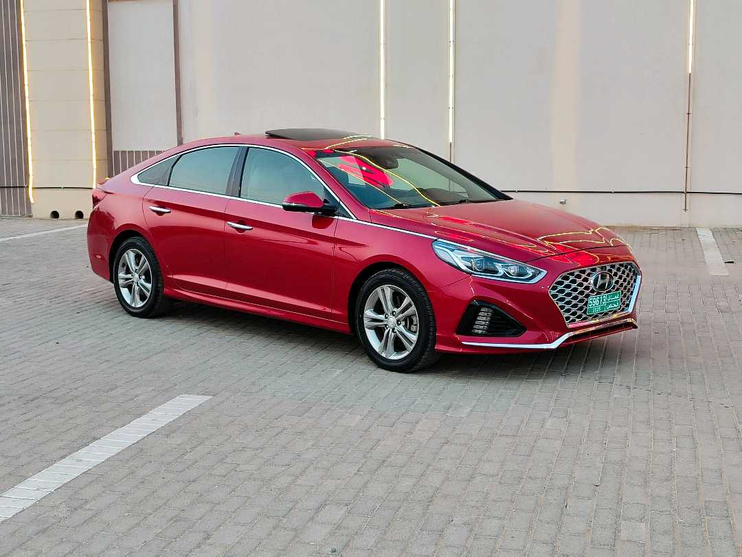 Car Image 2018 HYUNDAI SONATA LIMITED
