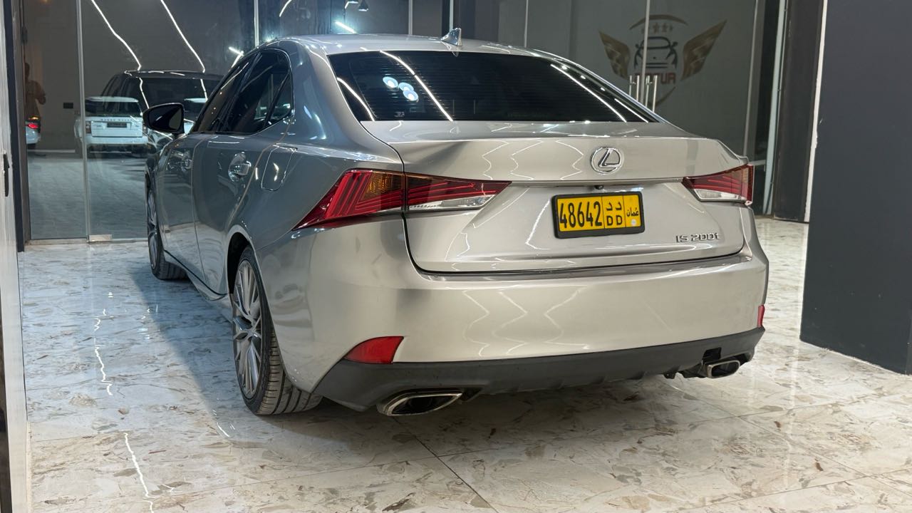 Car Image 2017 LEXUS IS 200