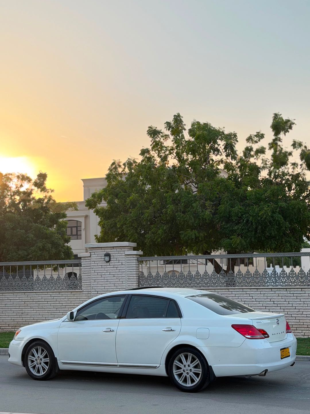 Car Image 2008 TOYOTA AVALON LIMITED