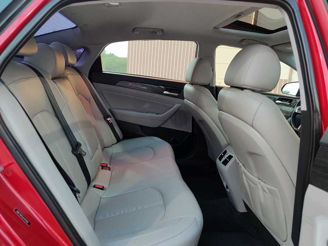 Car Image 2018 HYUNDAI SONATA LIMITED