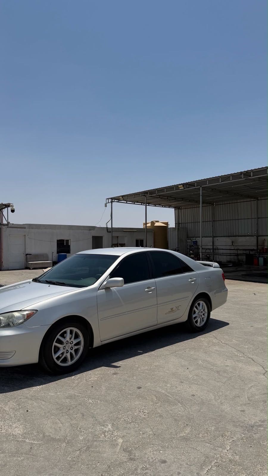 Car Image 2005 TOYOTA CAMRY LE
