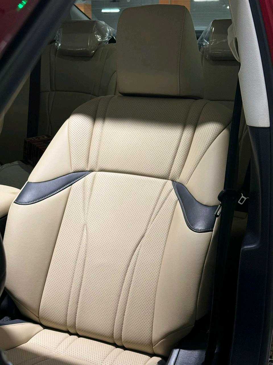 Car Image 2020 LEXUS ES 350