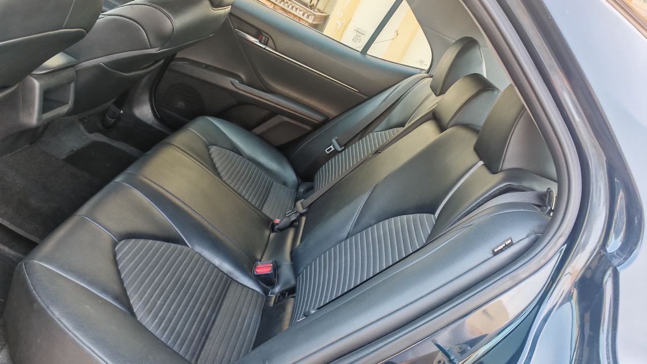 Car Image 2021 TOYOTA CAMRY SE