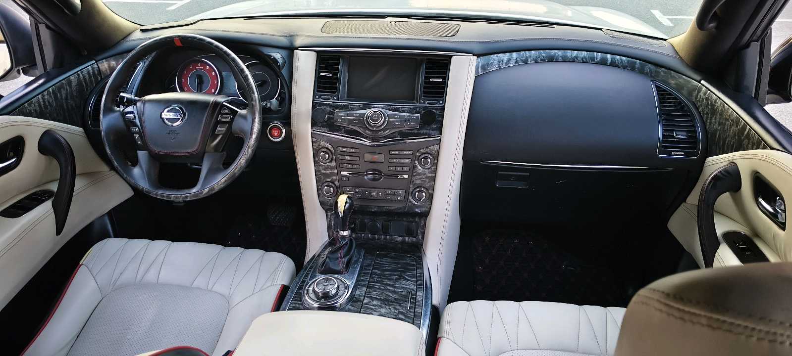 Car Image 2012 NISSAN PATROL SE