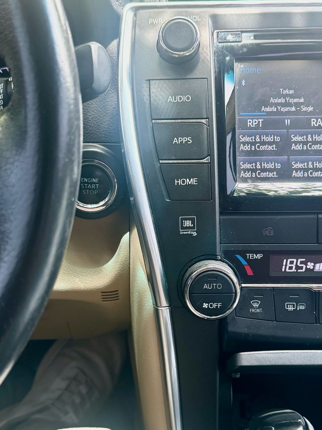 Car Image 2017 TOYOTA CAMRY XLE