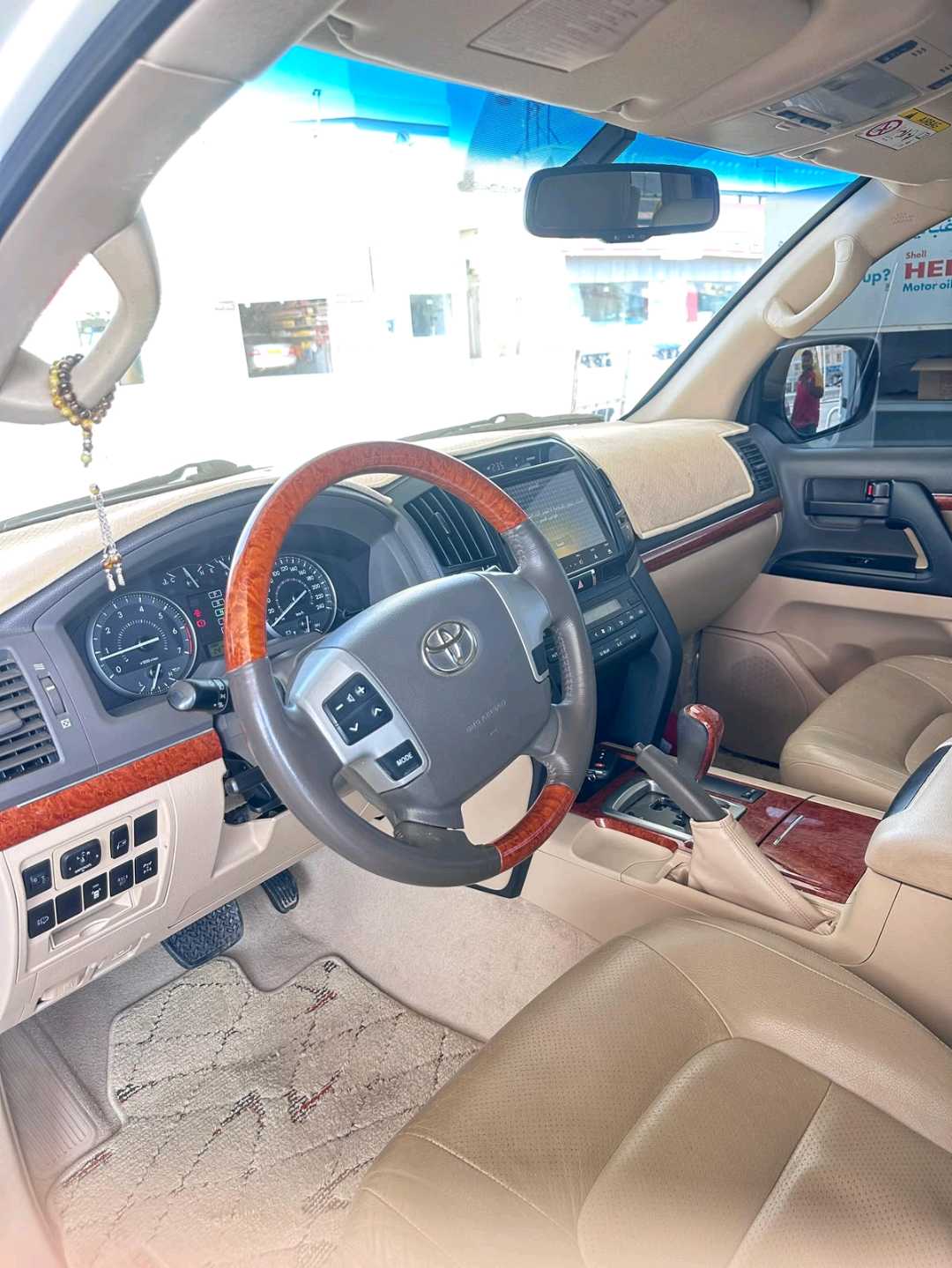Car Image 2014 TOYOTA LAND CRUISER GX.R
